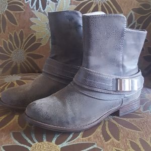 Crown vintage boots 8.5 New